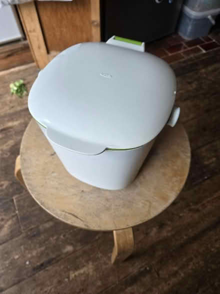 Photo of free Small Food waste bin (Aldrington BN3) #1