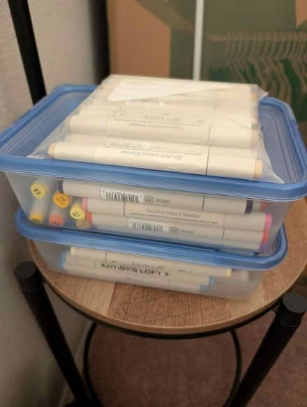 Photo of free Markers (Southern and Unser) #1