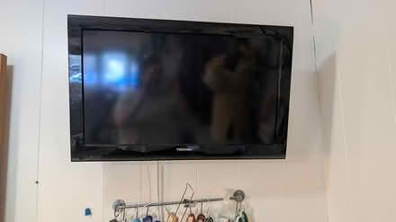 Photo of free 32" tv (Elkton Heights neighborhood) #1