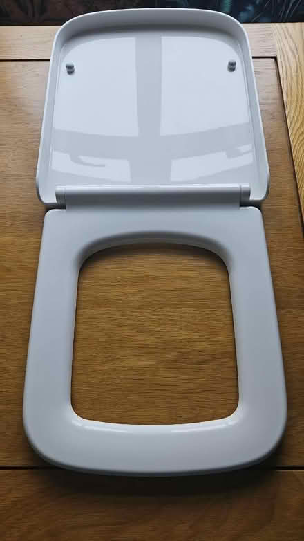 Photo of free Soft close toilet seat - unused (New Longton PR4 4) #1