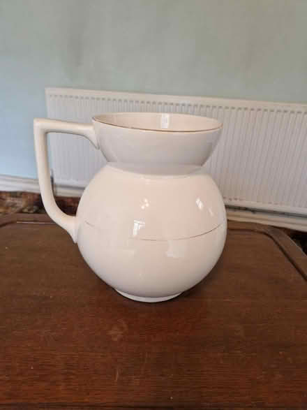 Photo of free Huge white china vase / jug (Hindhead, Surrey) #1
