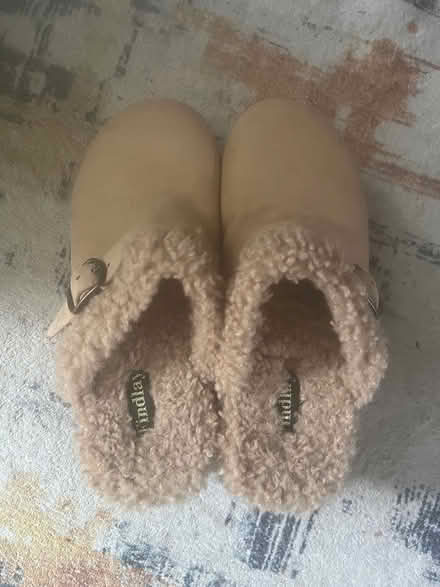 Photo of free Lady’s shoes (BD18) #1