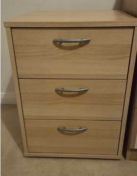 Photo of free 3 drawers cabinet (Tooting Bec, SW17) #1