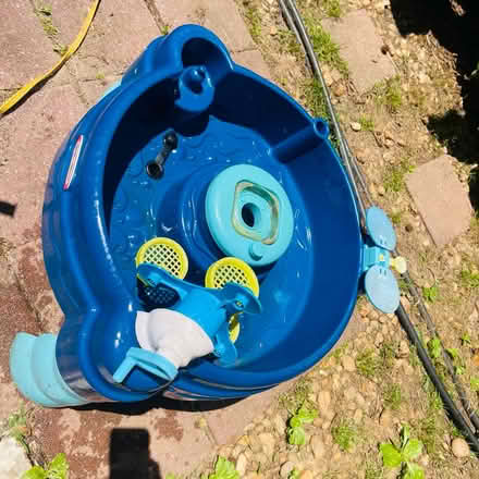 Photo of free water table for kids (Fairburn,Ga 30213) #2