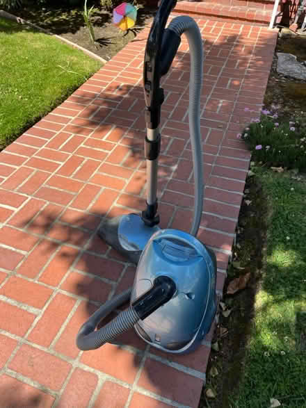 Photo of free Simplicity vaccuum (East End Alameda) #1