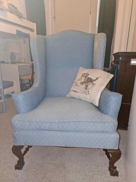Photo of free Comfortable turquoise armchair (Westminster SW1P) #1