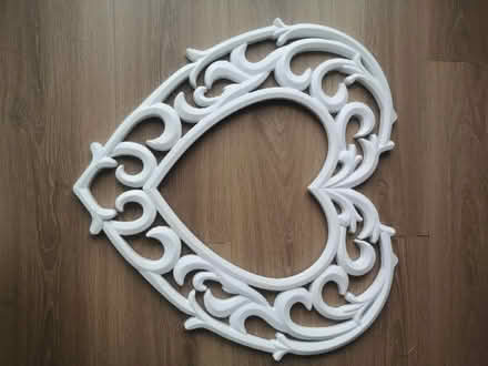 Photo of free decorative wall ornament (Foxhill S6) #1