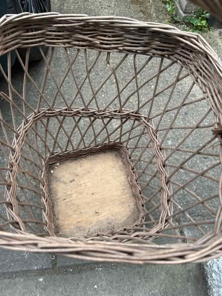 Photo of free Large basket (BR1 Sundridge park) #4