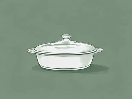 Photo of Pyrex style oven safe glassware with lid (Rayner's Lane HA2) #1