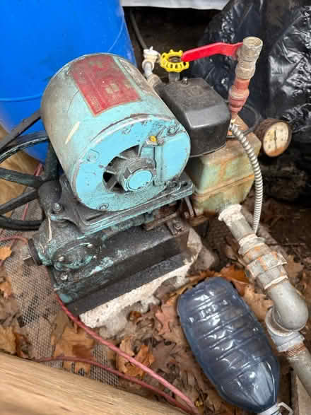 Photo of Duro piston water pump parts (Browns Line/Lakeshore) #1