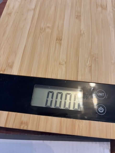 Photo of free Electronic scale (Trowbridge BA14) #2