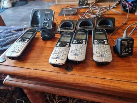 Photo of free 4 piece handset for analogue phone set (Chatham ME5) #1