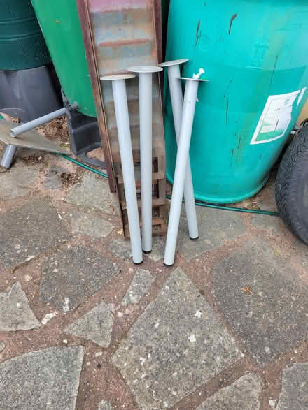 Photo of free 4 adjustable height tablelegs (BR6) #1
