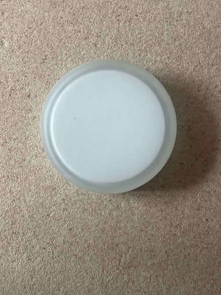 Photo of free ceiling light fitting (Fleetville AL1) #1