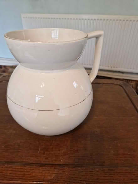 Photo of free Huge white china vase / jug (Hindhead, Surrey) #2