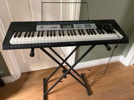 Photo of free casio keyboard and stand (West Oxfordshire OX28) #1