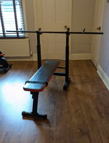 Photo of free Weights bench and bar (Reading West RG1) #1