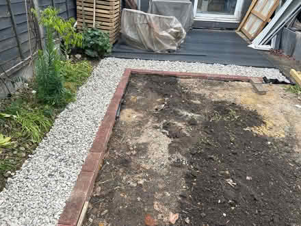 Photo of 25 brindle paving blocks (Erith DA8) #1