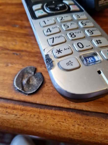 Photo of free 4 piece handset for analogue phone set (Chatham ME5) #3