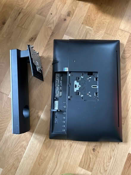Photo of free Dell PC monitor and stand (Hayling Island PO11) #2