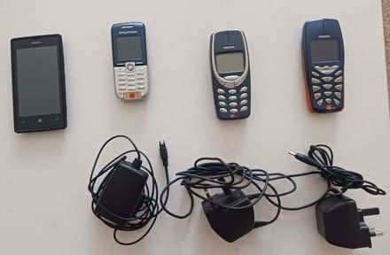 Photo of free Vintage mobile phones (Caversham Heights RG4) #1