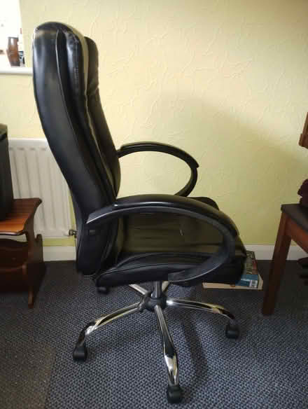Photo of free Office Chair (Corfe Mullen BH21) #2