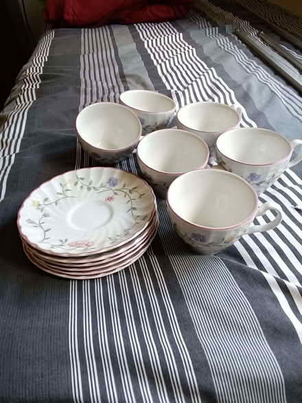 Photo of free Six cups and saucers (Brookhouse LA2) #1