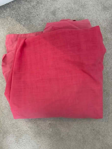 Photo of free Bright pink single fitted sheet (Hove BN3) #1