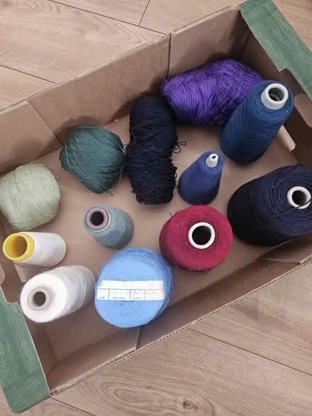 Photo of free Threads (Handsworth) #1