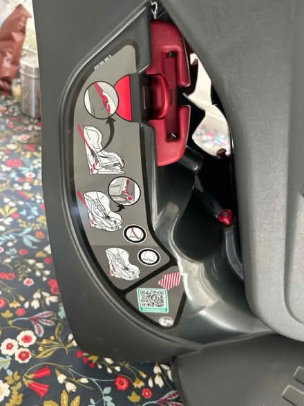 Photo of free Spotless car seat (ME8 Twydall) #4