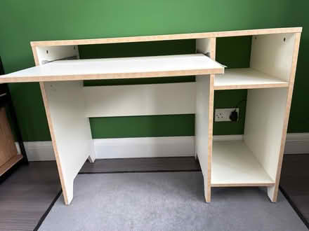 Photo of free Desk (Woodford Green IG8) #3