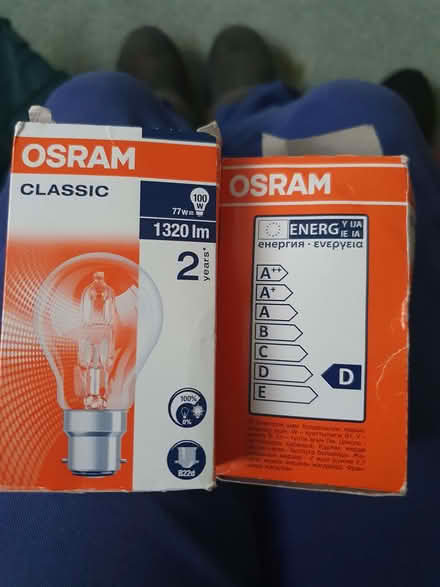 Photo of free 2 light bulbs (New Greens AL3) #1