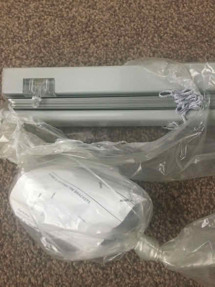 Photo of free Plain grey blind (Wickford, Essex SS11) #2