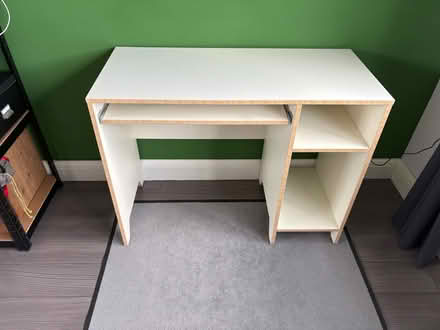 Photo of free Desk (Woodford Green IG8) #1