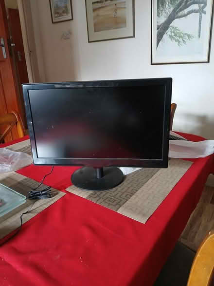 Photo of free 20 inch TV (Ashtead Kt21 1pj) #1
