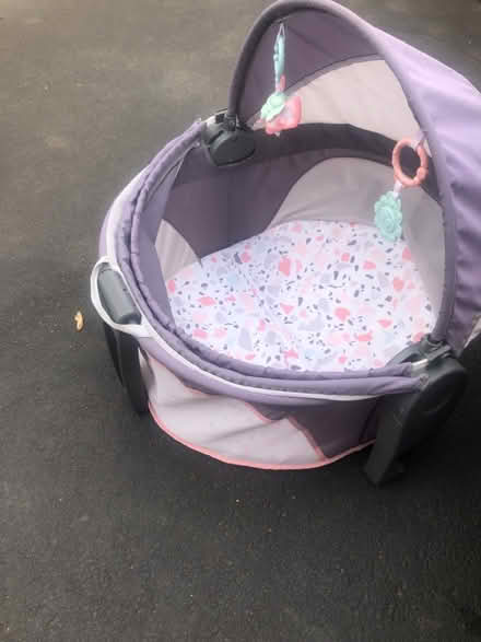 Photo of free Portable baby sleeper (Glendale Heights) #1
