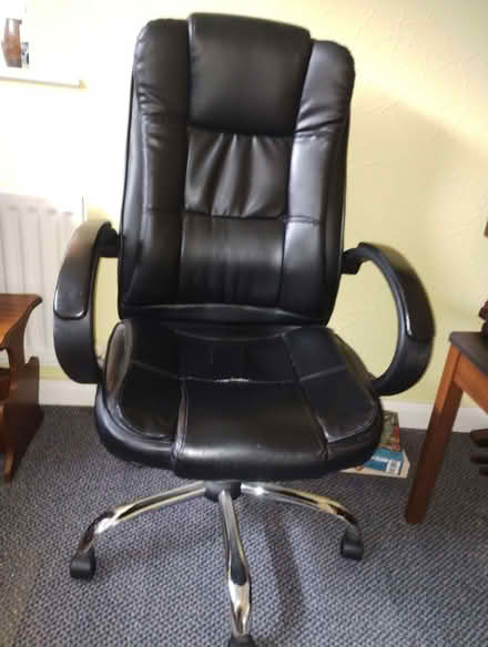 Photo of free Office Chair (Corfe Mullen BH21) #1