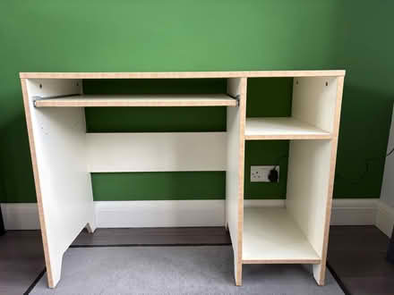 Photo of free Desk (Woodford Green IG8) #2