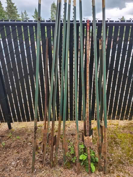 Photo of free Slightly bent T-posts (Oregon City) #1
