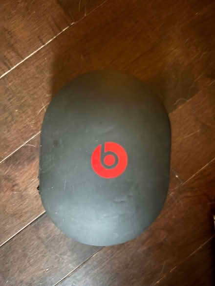 Photo of free Beats 3 hard case (Mulock & Yonge St) #1