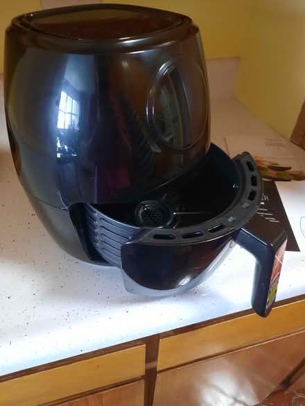 Photo of free Air Fryer (Kips Bay, Manhattan) #1