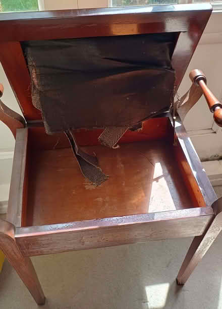 Photo of free Antique piano stool in need of reupholstering (The Nurserylands TW12) #4