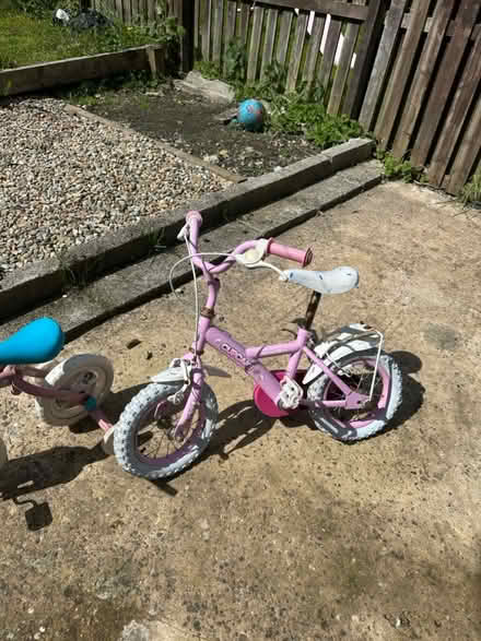 Photo of free 2 Kids Bicycles (Bradford Bd10) #4