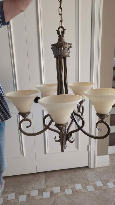 Photo of free Ceiling light (Trafalgar/River Oaks, Oakville) #2