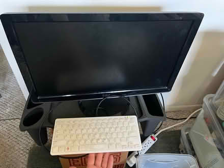 Photo of free raspberry pi 400 + dell monitor (east hollywood) #1