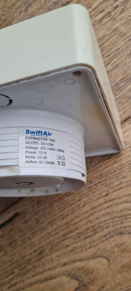 Photo of free Extractor fan (hanwell W7) #2