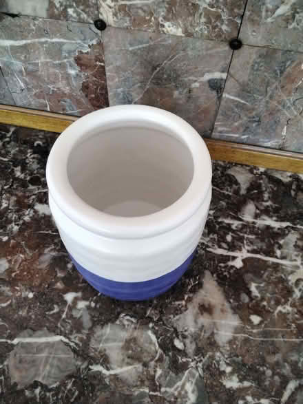 Photo of free Large pot (Allerton L18) #2