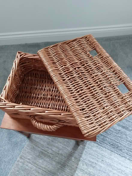 Photo of free Small Wicker Basket with Lid (Humphrey's End GL6) #2