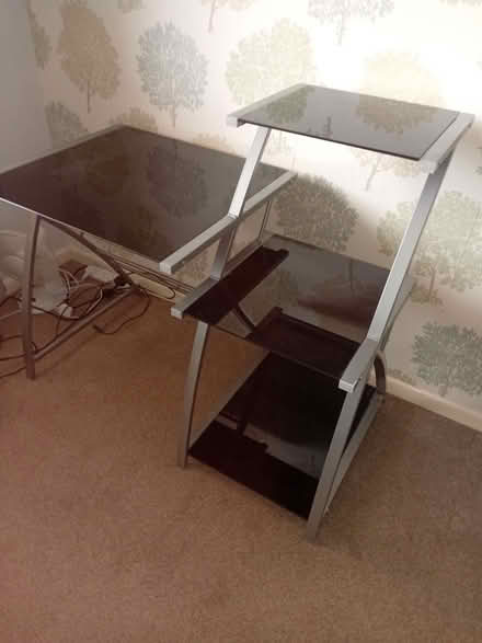 Photo of free Desk (Frimley Green GU16) #2