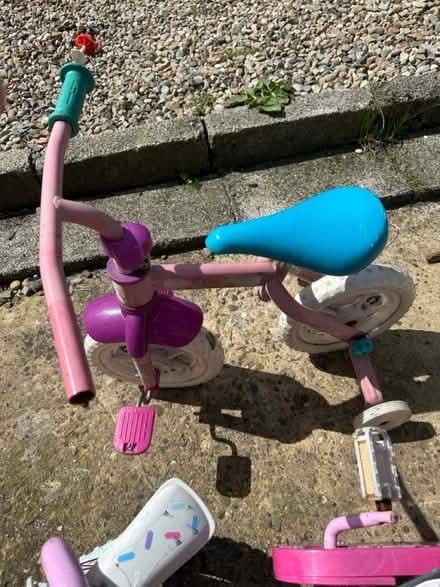 Photo of free 2 Kids Bicycles (Bradford Bd10) #2